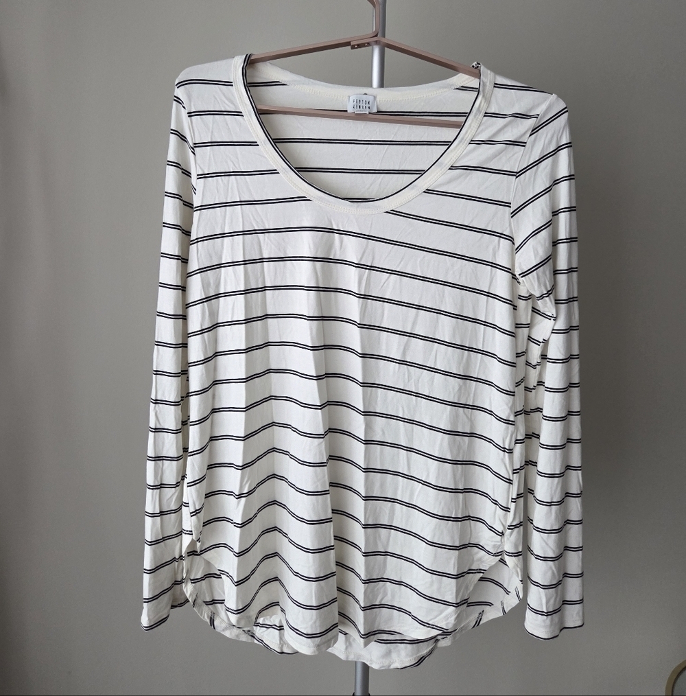 Peyton Jensen Striped Long Sleeve Women's Top Sz.M Scoop neck